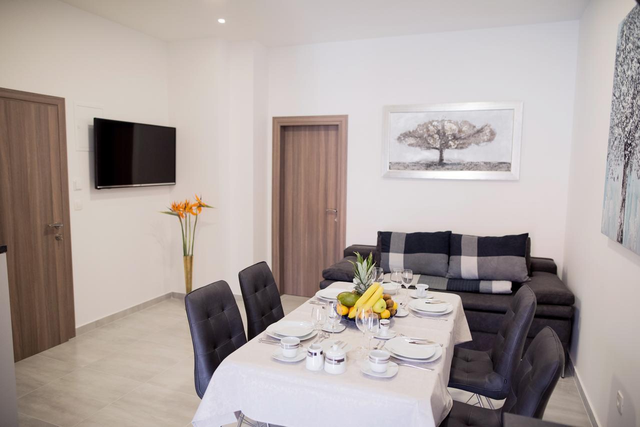פודסטראנה Lct Blue Lions Apartments מראה חיצוני תמונה